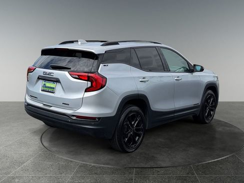 Used 2021 GMC Terrain SLT w/ Infotainment Package II AWD/4WD image 9