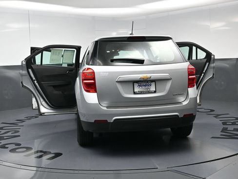 Used 2016 Chevrolet Equinox LS FWD image 27