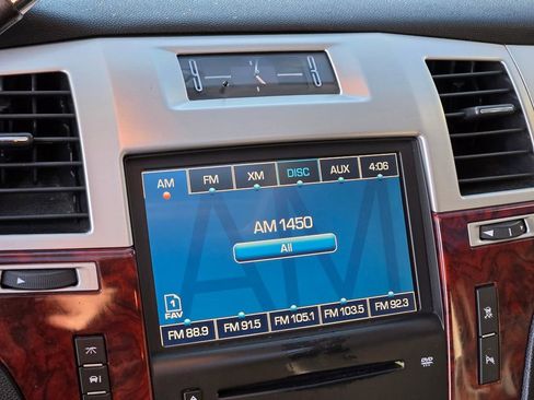 Used 2008 Cadillac Escalade AWD image 32