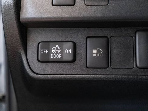 Used 2023 Toyota Tacoma SR AWD/4WD image 21