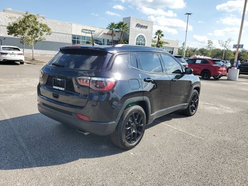Used 2022 Jeep Compass Altitude image 4