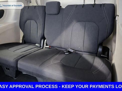 Used 2020 Chrysler Voyager LX FWD image 18