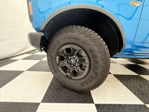 Used 2023 Ford Bronco Wildtrak AWD/4WD image 11