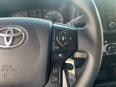 Used 2022 Toyota Tacoma SR AWD/4WD image 28