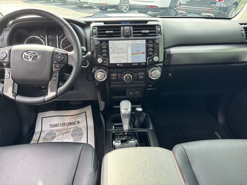 Used 2020 Toyota 4Runner TRD Off-Road Premium w/ Moonroof Package AWD/4WD image 29