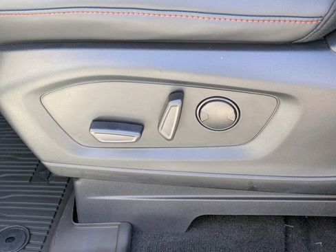 New 2026 Ford Explorer ST-Line w/ ST-Line Street Pack image 16