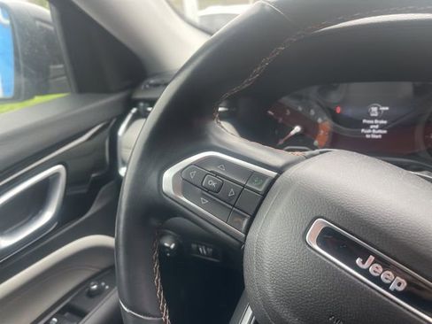 Used 2022 Jeep Compass Limited image 40