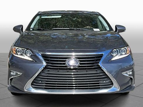 Used 2016 Lexus ES 300h image 4