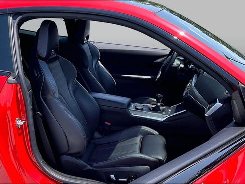 Used 2021 BMW M4 Coupe w/ Parking Assistance Package RWD image 9