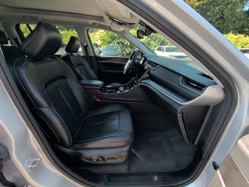 Certified 2022 Jeep Grand Cherokee L Limited image 18