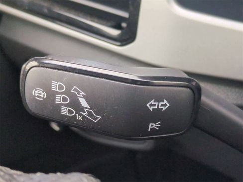 Used 2021 Volkswagen Atlas SEL R-Line image 29