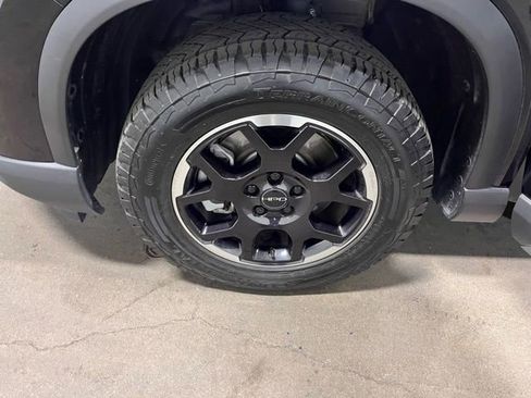 Used 2025 Honda Pilot TrailSport image 29