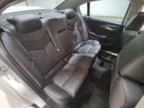 Used 2015 Chevrolet SS RWD image 18