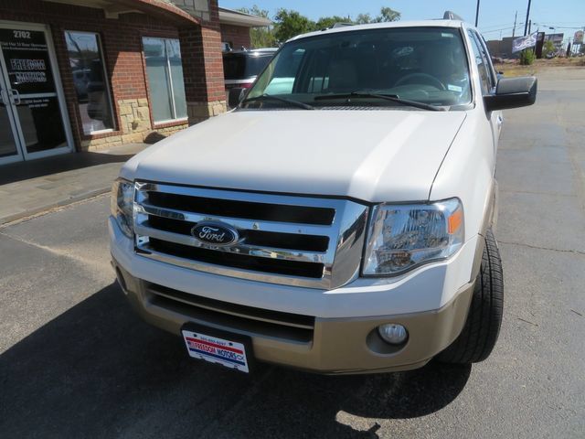 Used 2014 Ford Expedition XLT w/ Equipment Group 202A RWD image 2