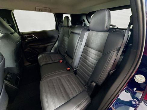 New 2026 Mitsubishi Outlander SE image 21