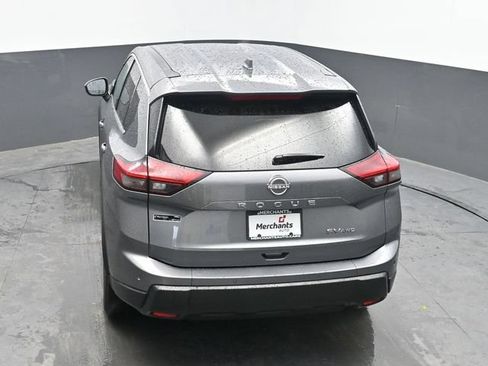 Used 2024 Nissan Rogue SV AWD/4WD image 33