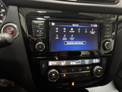 Used 2022 Nissan Rogue Sport SV AWD/4WD image 18