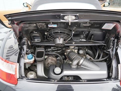 Used 2005 Porsche 911 Carrera image 84