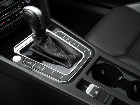 Used 2021 Volkswagen Arteon SEL Premium image 19