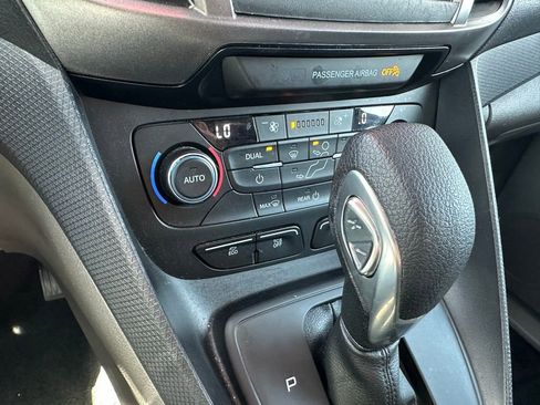 Used 2021 Ford Transit Connect XL image 27