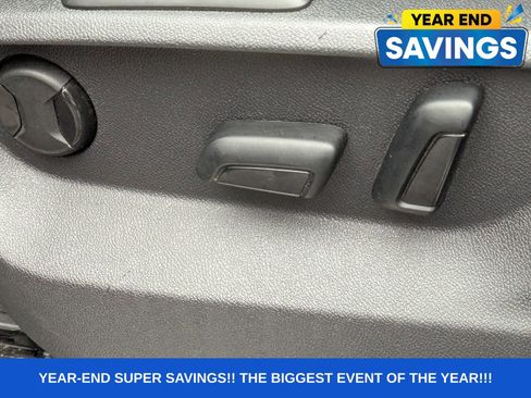 Used 2025 Volkswagen Atlas Cross Sport SEL Premium R-Line image 22