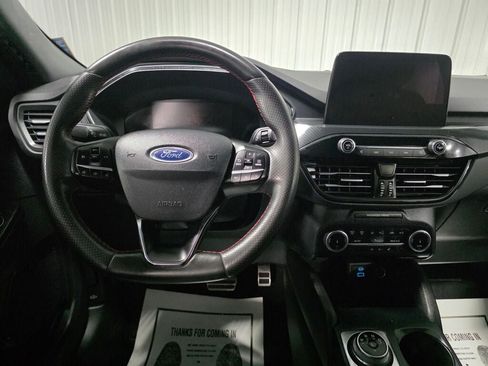 Used 2023 Ford Escape ST-Line Select AWD/4WD image 8