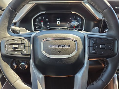 Used 2023 GMC Sierra 1500 Denali w/ Denali Reserve Package AWD/4WD image 24