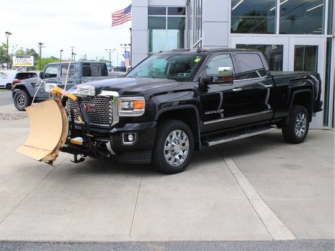 Used 2016 GMC Sierra 2500 Denali w/ Snow Plow Prep Package AWD/4WD image 3