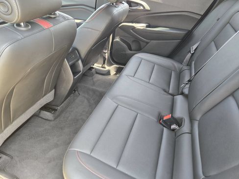 Certified 2024 Chevrolet Trax RS w/ Sunroof Package FWD image 36