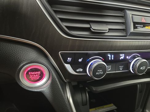 Used 2020 Honda Accord Touring image 27