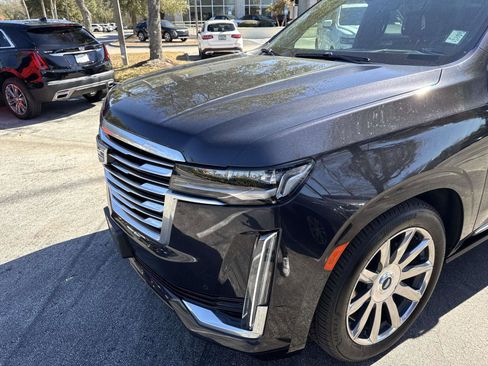 Used 2022 Cadillac Escalade Sport Platinum w/ Heavy-Duty Trailer Package image 10