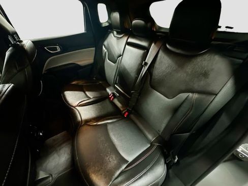 Used 2023 Jeep Compass Limited image 25