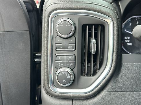 Used 2021 GMC Sierra 1500 Elevation w/ LPO, Elevation Black Package AWD/4WD image 15