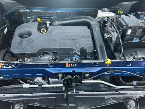 Used 2023 Chevrolet Equinox RS FWD image 26