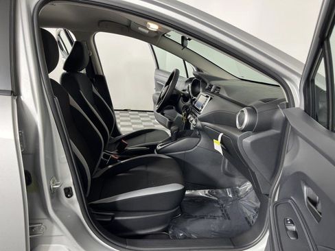 Used 2025 Nissan Versa S w/ Trunk Package FWD image 33