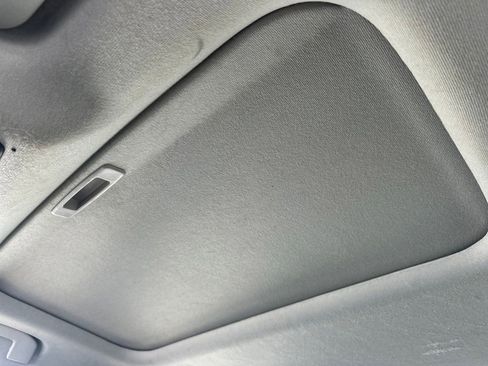 Used 2022 Nissan Sentra SR w/ SR Premium Package image 19