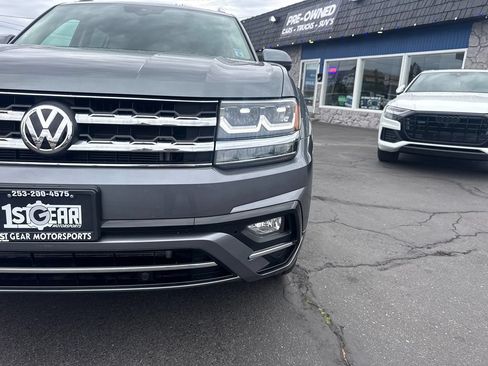 Used 2019 Volkswagen Atlas SEL R-Line AWD/4WD image 3
