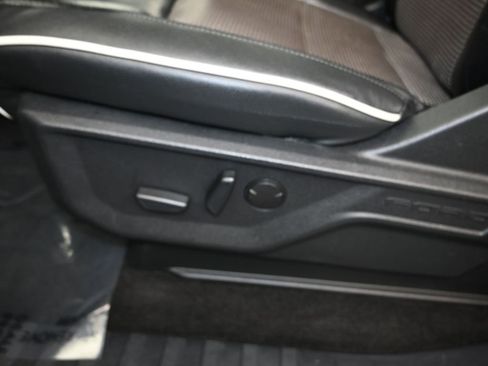 Used 2022 Ford F150 XLT w/ Equipment Group 302A High image 11