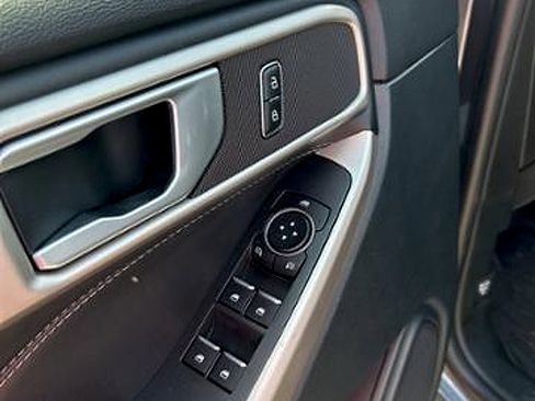 Used 2023 Ford Explorer XLT w/ Equipment Group 202A image 11