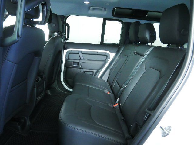 Used 2026 Land Rover Defender 110 S AWD/4WD image 17