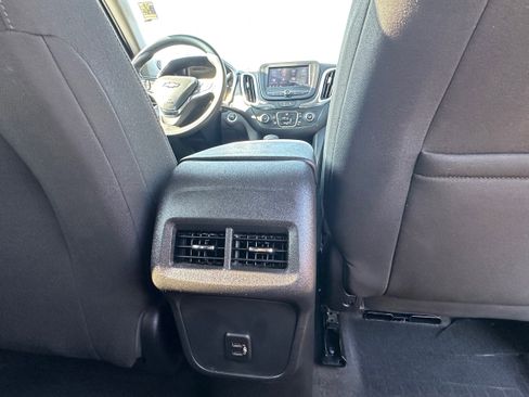 Used 2023 Chevrolet Equinox LT w/ LPO, Floor Liner Package image 11
