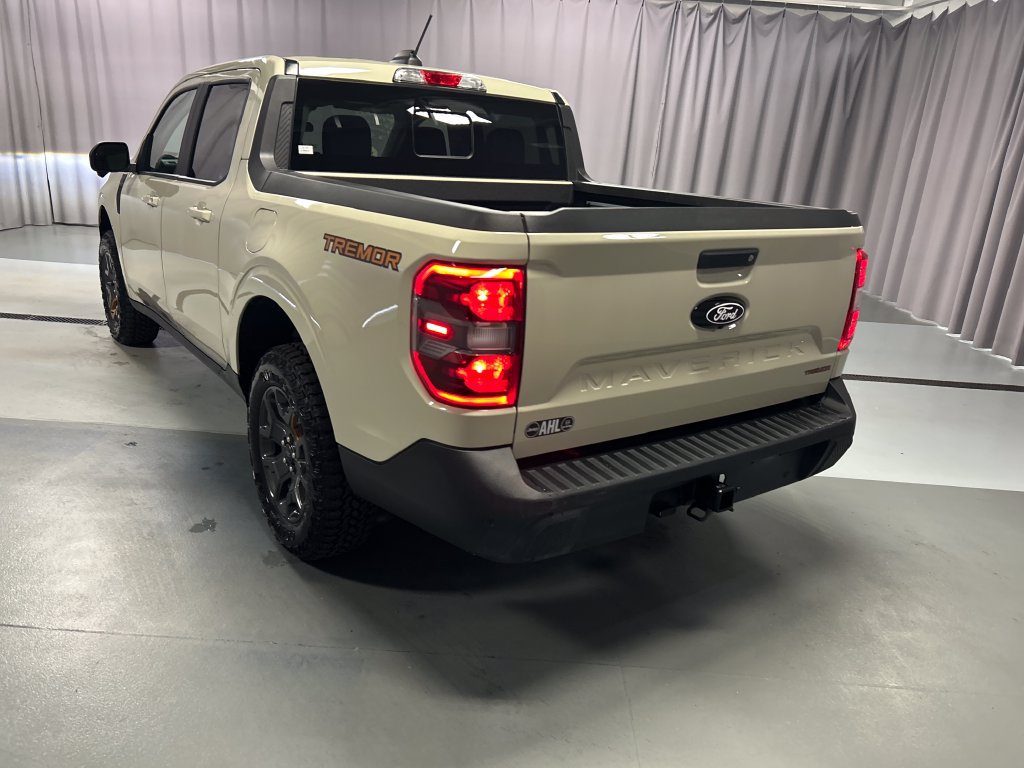 Used 2025 Ford Maverick Tremor AWD/4WD image 5