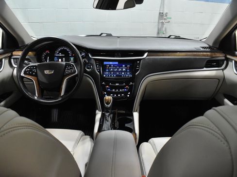 Used 2019 Cadillac XTS Luxury w/ Driver Awareness Package AWD/4WD image 5