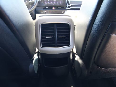 Used 2024 Kia Sportage EX image 36