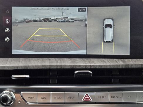 Certified 2023 Kia Telluride SX image 16