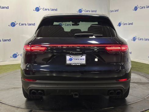 Used 2022 Porsche Cayenne image 5