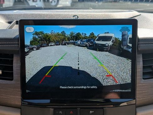 Used 2024 Ford Expedition Max Limited image 31