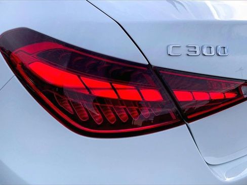 Used 2025 Mercedes-Benz C 300 4MATIC Sedan image 25