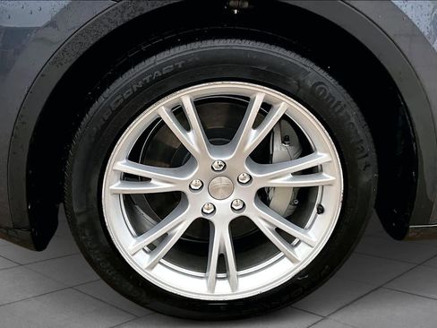 Used 2023 Tesla Model Y image 10