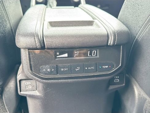 Used 2024 Toyota Grand Highlander XLE FWD image 24